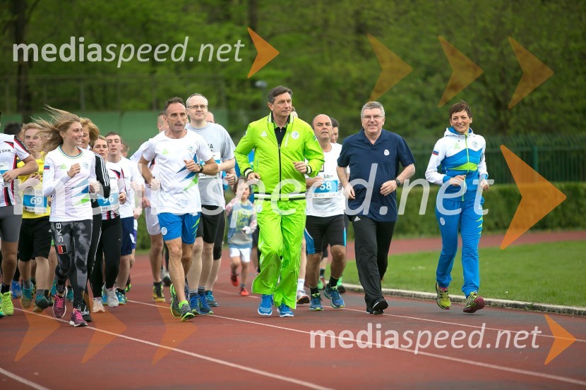  Maruša Mišmaš, atletinja;  Roman Kejžar, atlet;  ... ;  Borut Pahor, predsednik Republike Slovenije;  ... ;  Thomas Bach, predsednik, Mednarodni olimpijski komite; prof. dr. Maja Makovec Brenčič, ministrica za izobraževanje, znanost in športPredsednik MOK-a Thomas Bach na obisku v Sloveniji