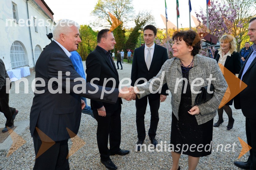  ... ;  ... ;  Dubravko Baumgartner, programski vodja likovne dejavnosti v Galeriji-Muzej Lendava; mag. Julijana Bizjak Mlakar, ministrica za kulturo;  ... ;  Ivan BizjakJoan Miró, otvoritev razstave grafik