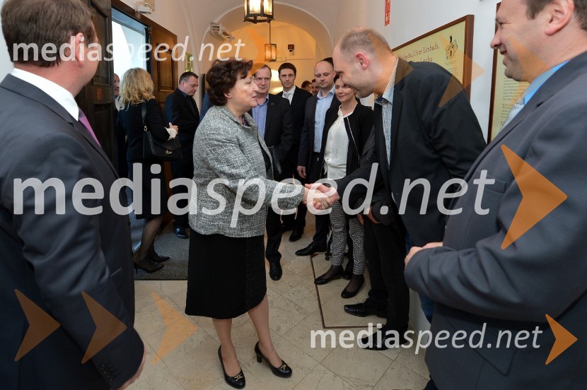 mag. Julijana Bizjak Mlakar, ministrica za kulturo;  Mitja Čander, pisatelj in kulturnik;  ... Joan Miró, otvoritev razstave grafik