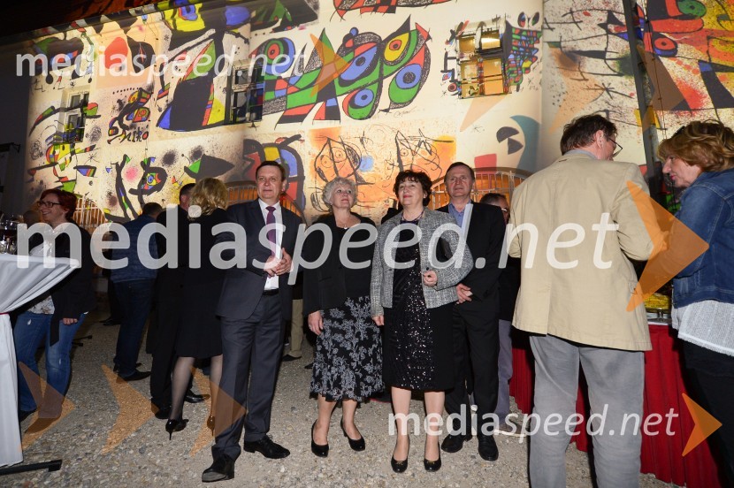 mag. Anton Balažek, župan občine Lendava;  Mirjana  Balažek; mag. Julijana Bizjak Mlakar, ministrica za kulturo;  Ivan BizjakJoan Miró, otvoritev razstave grafik