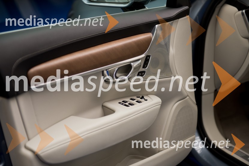 Volvo S90, statična predstavitevVolvo S90, slovenska statična predstavitev