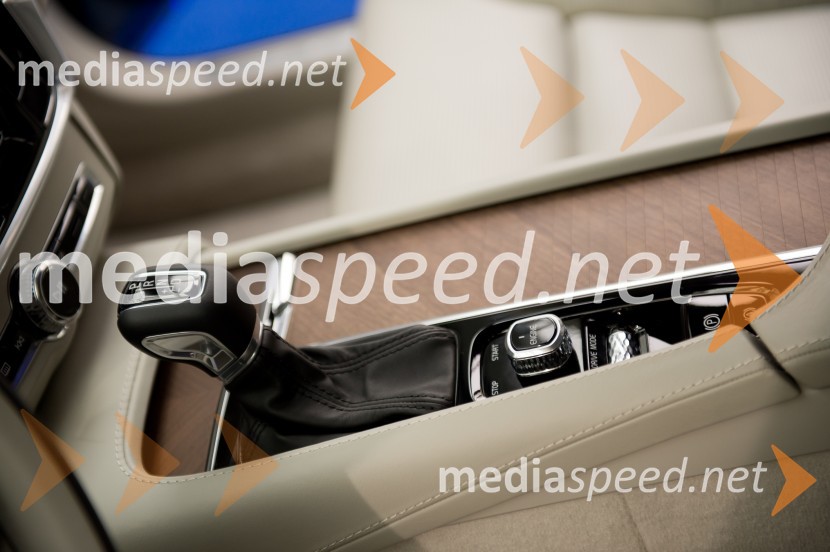 Volvo S90, statična predstavitevVolvo S90, slovenska statična predstavitev