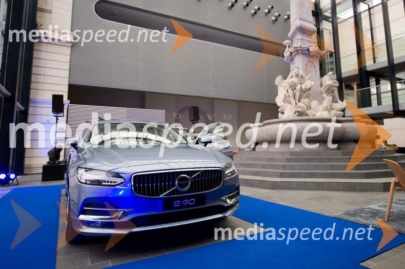Volvo S90, statična predstavitevVolvo S90, slovenska statična predstavitev