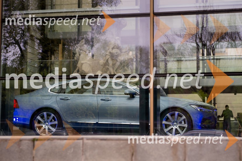 Volvo S90, statična predstavitevVolvo S90, slovenska statična predstavitev