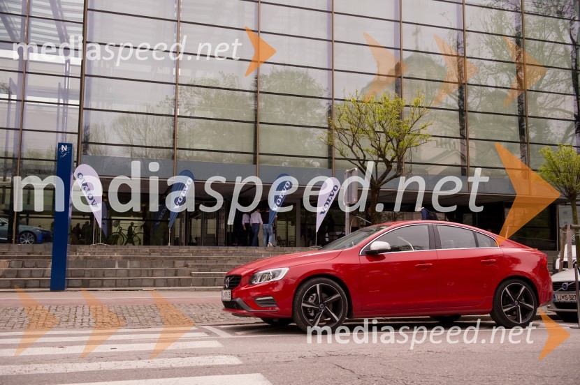 Volvo S90, statična predstavitevVolvo S90, slovenska statična predstavitev