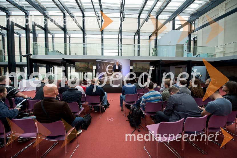 Volvo S90, statična predstavitevVolvo S90, slovenska statična predstavitev