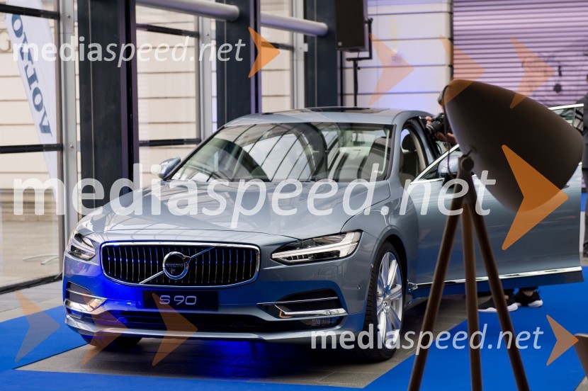 Volvo S90, statična predstavitevVolvo S90, slovenska statična predstavitev