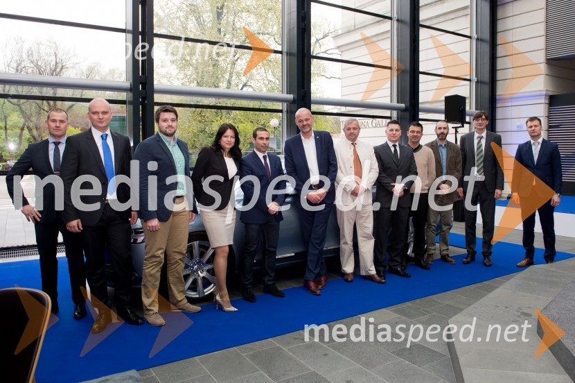 Volvo S90, slovenska statična predstavitev