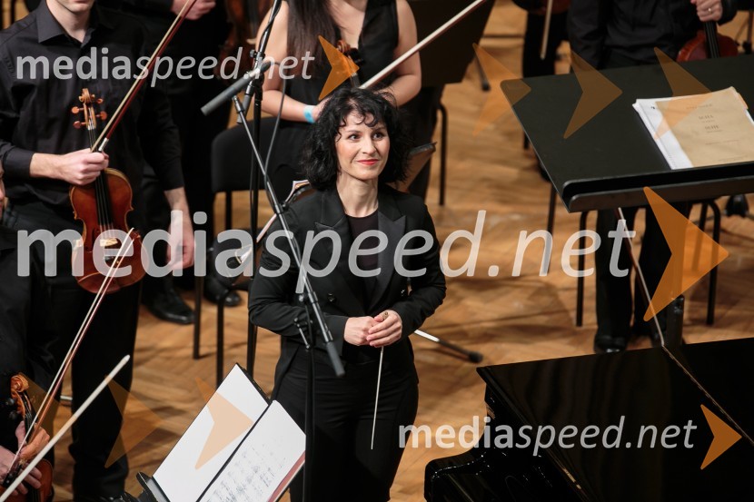  Živa Ploj Peršuh, dirigentkaZaključni koncert 31. Slovenskih glasbenih dnevov