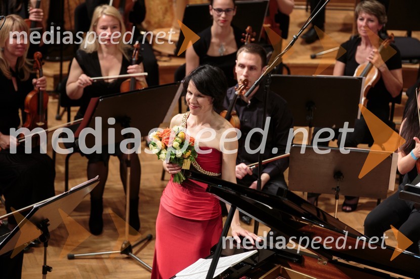  Lovorka Nemeš Dular, pianistka, klavirska pedagoginja in muzikologinjaZaključni koncert 31. Slovenskih glasbenih dnevov