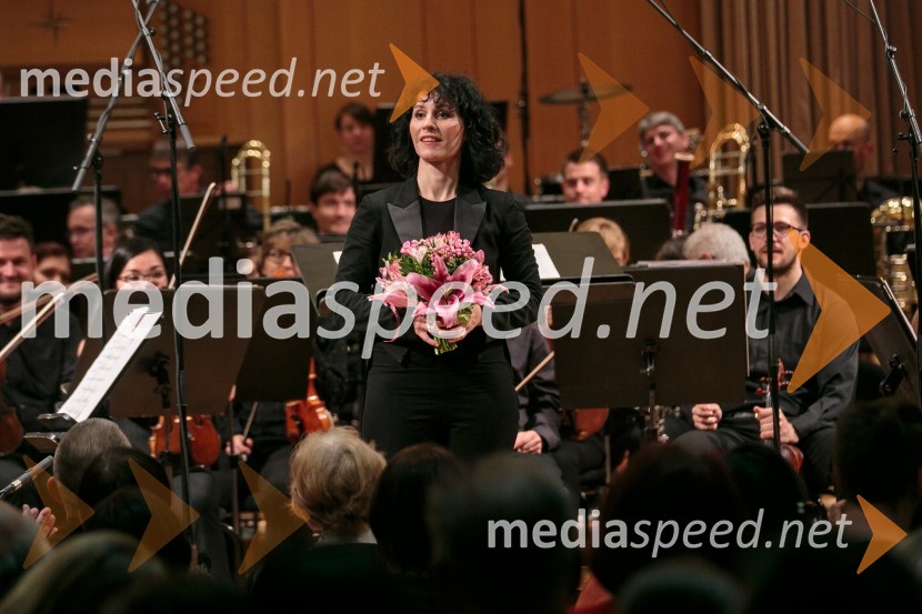  Živa Ploj Peršuh, dirigentkaZaključni koncert 31. Slovenskih glasbenih dnevov