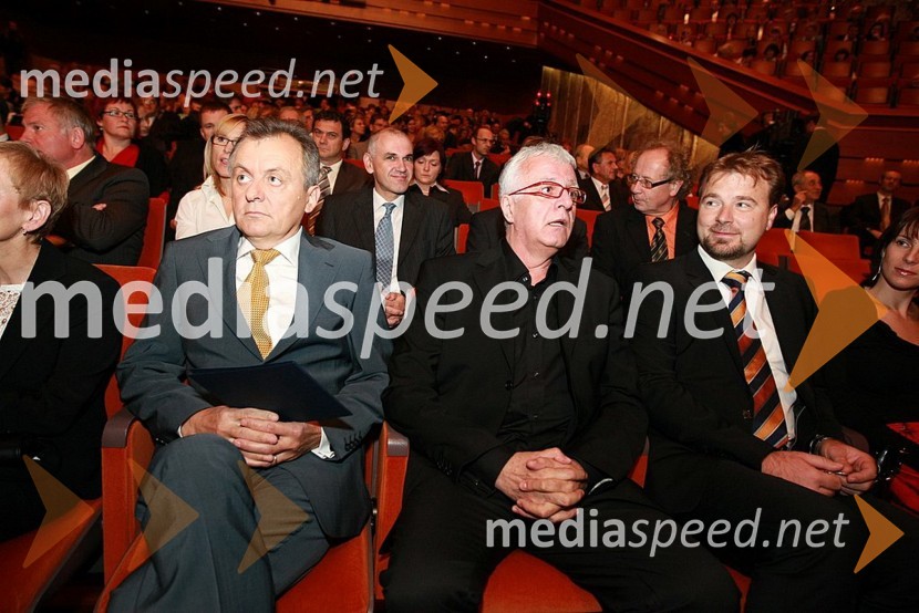Anton Guzej, generalni direktor RTV Slovenija, Vinko Vasle, direktor Radia Slovenija in Jože Možina, direktor TV SlovenijaPodelitev Ježkovih nagrad 2007 in dan RTV Slovenije
