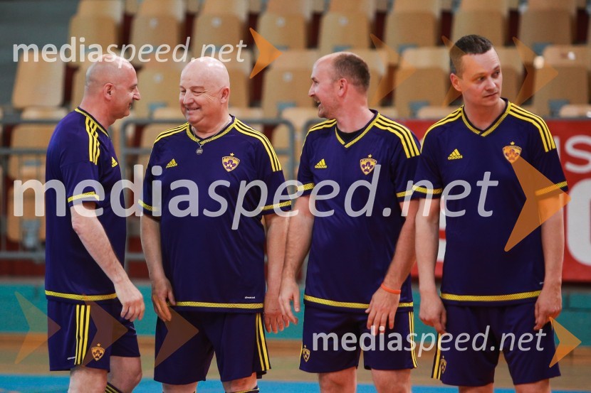  ... ;  Gorazd Elvič, novinar, glasbenik;  ... ;  ... Dobrodelna nogometna tekma za otroke Mladinskega doma Maribor