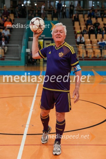  Tone Vogrinec, športni in smučarski funkcionarDobrodelna nogometna tekma za otroke Mladinskega doma Maribor