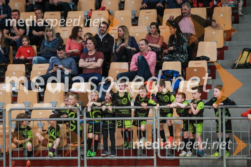 Dobrodelna nogometna tekma za otrokeDobrodelna nogometna tekma za otroke Mladinskega doma Maribor