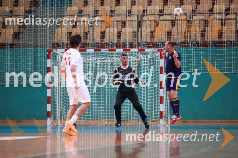  Miran Pavlin, nekdanji nogometaš;  Marko Simeunovič, nekdanji nogometaš;  ... Dobrodelna nogometna tekma za otroke Mladinskega doma Maribor