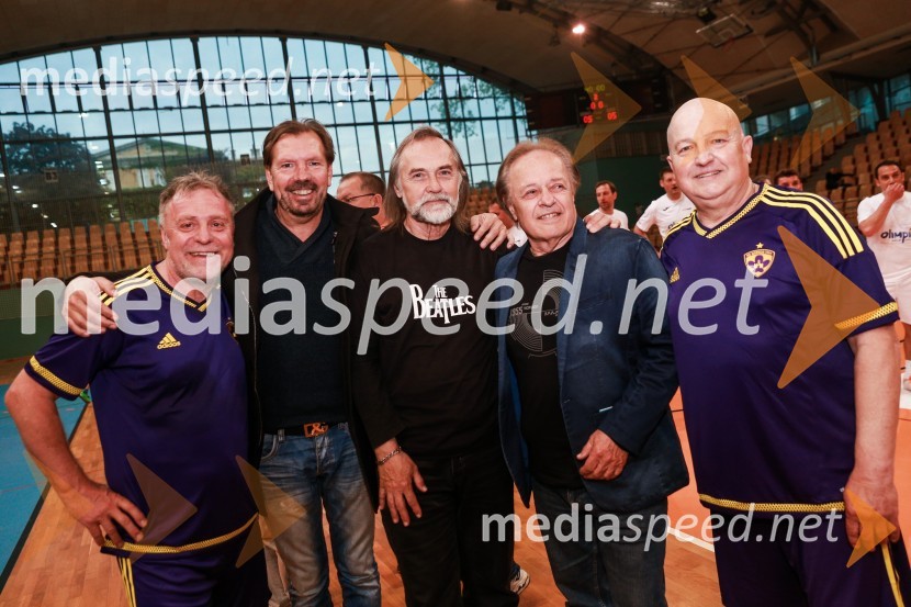  Milan Pečovnik - Pidži, glasbenik;  Gianni Rijavec, glasbenik;  Dragan  Bulič, glasbeni urednik;  Alfi Nipič, pevec;  Gorazd Elvič, novinar, glasbenikDobrodelna nogometna tekma za otroke Mladinskega doma Maribor