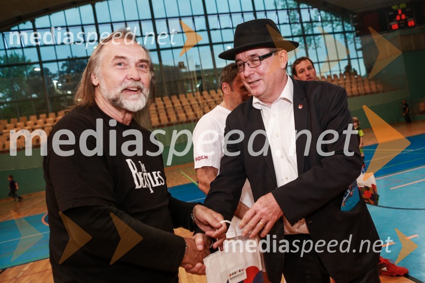  Dragan  Bulič, glasbeni urednik; dr. Andrej Fištravec, župan, Mestna občina MariborDobrodelna nogometna tekma za otroke Mladinskega doma Maribor