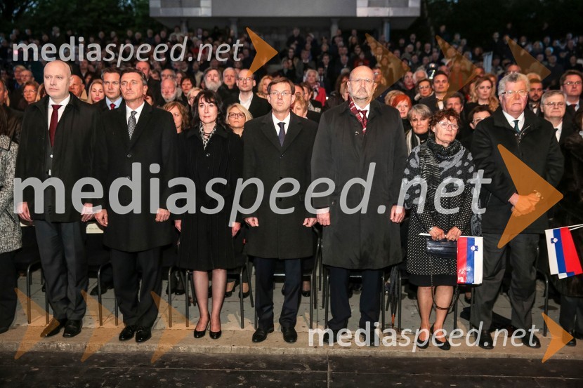 dr. Milan Brglez, predsednik Državnega zbora Republike Slovenije;  Borut Pahor, predsednik Republike Slovenije;  Tanja Pečar, odvetnica; prof. dr. Miro Cerar, predsednik vlade Republike Slovenije;  Branko Masleša, predsednik Vrhovnega sodišča Republike Slovenije;  ... ;  ... ;  Boris Štefanec, predsednik Komisije za preprečevanje korupcijeDržavna proslava ob dnevu boja proti okupatorju