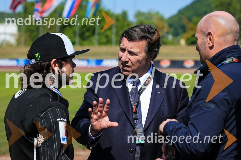 Sončen začetek v Krškem