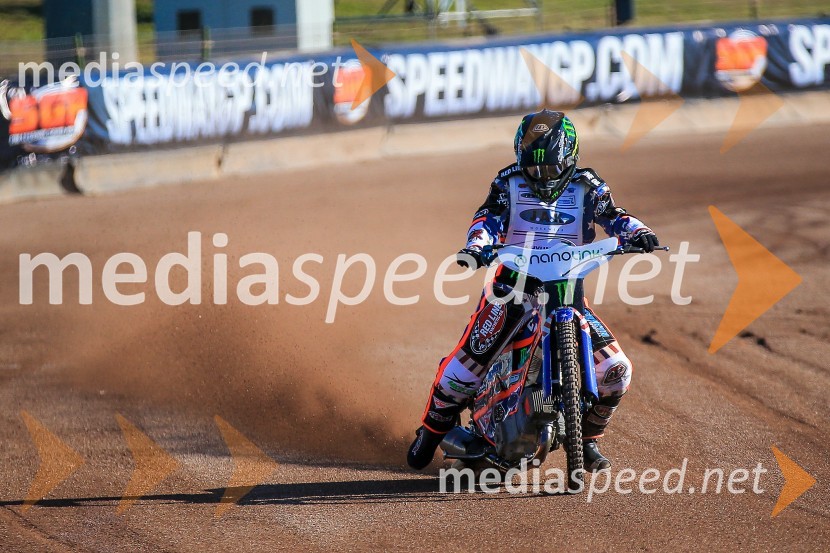 Sončen začetek v Krškem