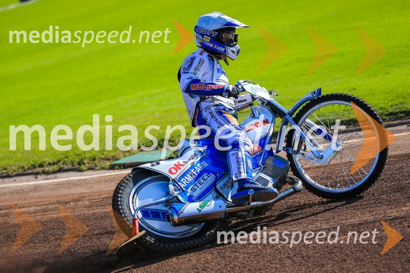 Sončen začetek v Krškem