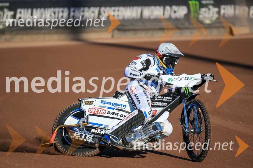 Sončen začetek v Krškem