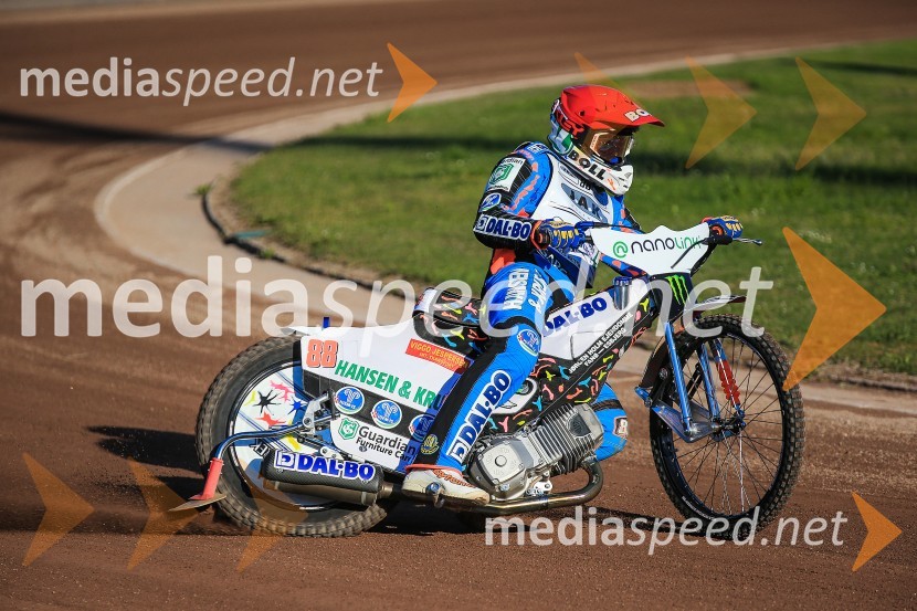 Sončen začetek v Krškem