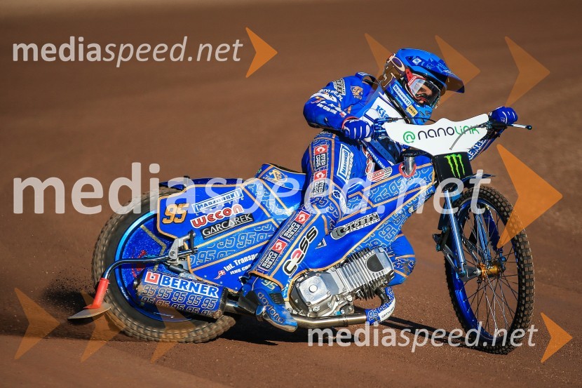 Sončen začetek v Krškem