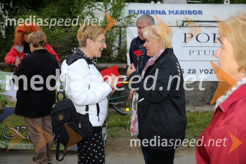  Breda Črnčec, sekretar v območni org. ZSSS Podravje in Koroška;  ... Kresovanje in praznovanje 1.maja, Koblarjev zaliv 2016