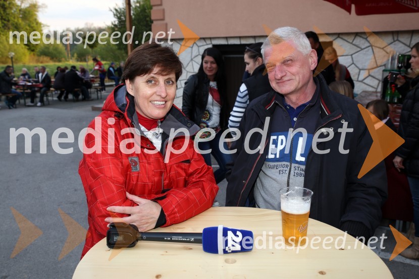  Danica  Ksela, novinarka POP TV;  Slobodan Mageš-Magi, DJKresovanje in praznovanje 1.maja, Koblarjev zaliv 2016