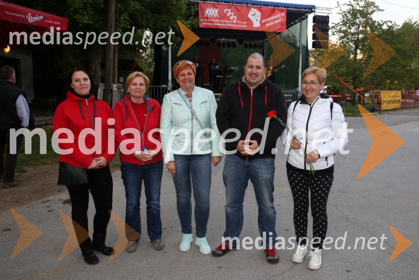  ... ;  ... ;  ... ;  Gregor Cerar, sekretar območne org. ZSSS Podravja in Koroške;  ... Kresovanje in praznovanje 1.maja, Koblarjev zaliv 2016