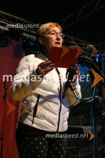  Breda Črnčec, sekretar v območni org. ZSSS Podravje in KoroškaKresovanje in praznovanje 1.maja, Koblarjev zaliv 2016