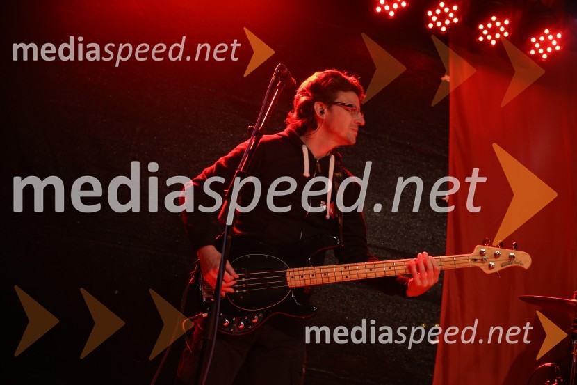  Robert Sršen, skupina Rock PartyzaniKresovanje in praznovanje 1.maja, Koblarjev zaliv 2016