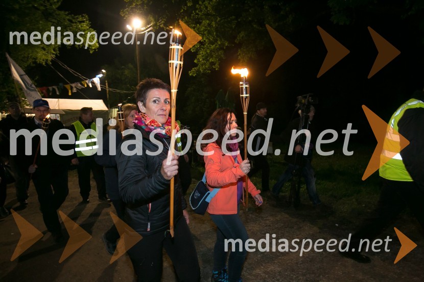  Lidija Jerkič, predsednica SKEI Slovenija;  Evelin Vesenjak, predsednica Konfederacije novih sindikatov SlovenijeKresovanje in praznovanje 1.maja, Rožnik 2016