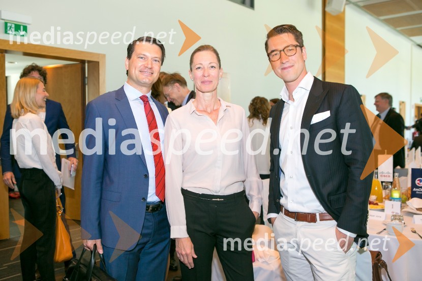  ... ;  Tjaša Ficko, podžupanja, Mestna občina Ljubljana;  Casper Jorna, Ellen MacArthur FoundationAmCham Poslovni zajtrk: ''Zeleno gospodarstvo prinaša poslovne priložnosti«