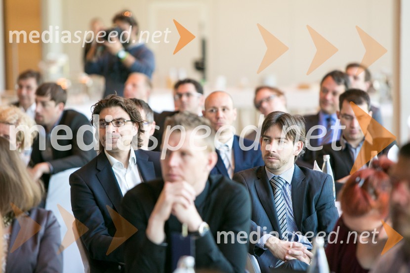 AmCham Poslovni zajtrk: ''Zeleno gospodarstvo prinaša poslovne priložnosti«