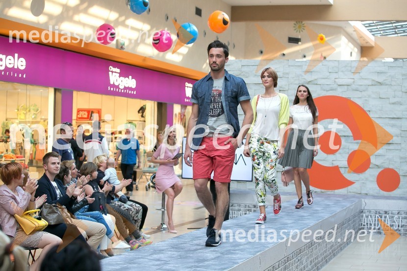 Modna revija v Qlandiji KranjModna revija v Qlandii Kranj