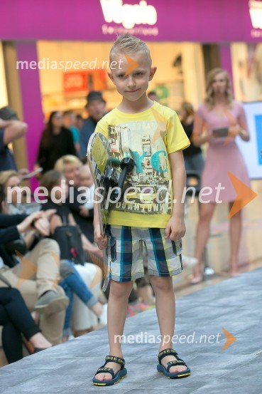 Modna revija v Qlandiji KranjModna revija v Qlandii Kranj