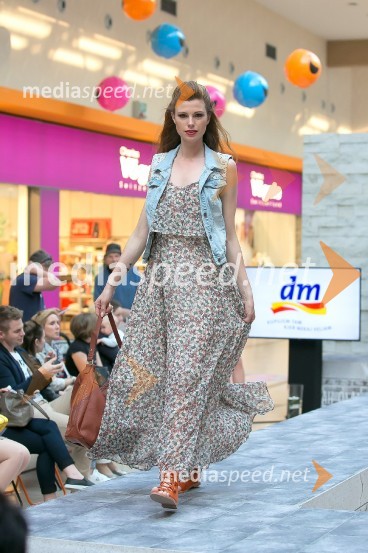 Modna revija v Qlandiji KranjModna revija v Qlandii Kranj