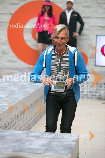   Igor  Jelen-Iggy, koreograf, lastnik plesnega centra IgenModna revija v Qlandii Kranj