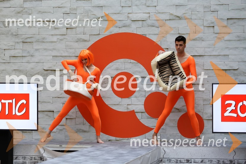 Modna revija v Qlandiji KranjModna revija v Qlandii Kranj