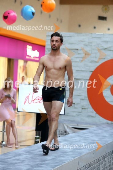 Modna revija v Qlandiji KranjModna revija v Qlandii Kranj