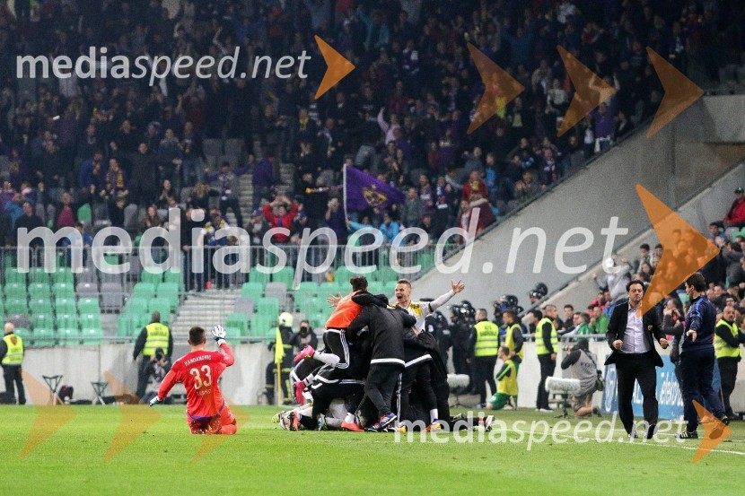 Nogometna tekma Maribor - OlimpijaNogometna tekma Maribor - Olimpija 2:1