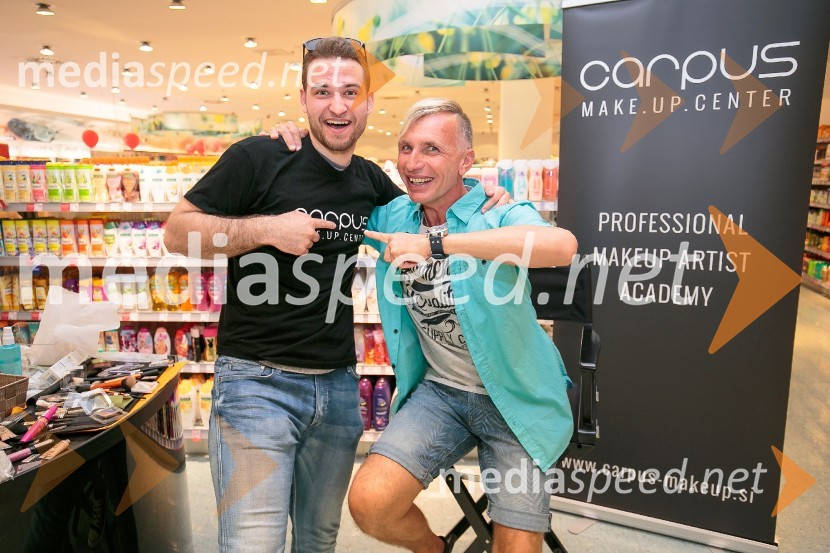  ... ;   Igor  Jelen-Iggy, koreograf, lastnik plesnega centra IgenModna revija v Qlandii Kamnik