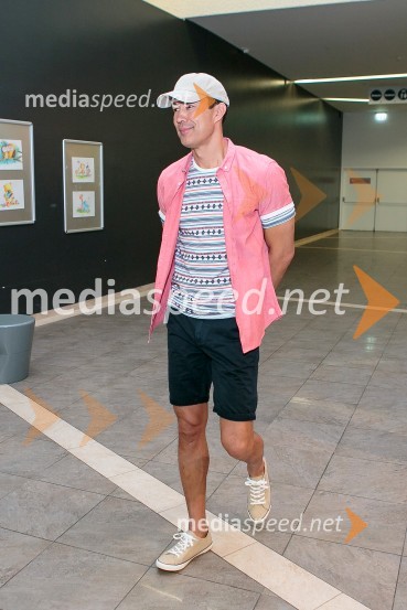  Taiji Tokuhisa, maneken in voditeljModna revija v Qlandii Kamnik