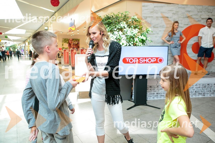  ... ;  Tjaša  Kokalj Jerala, manekenka, voditeljica;  ... Modna revija v Qlandii Kamnik