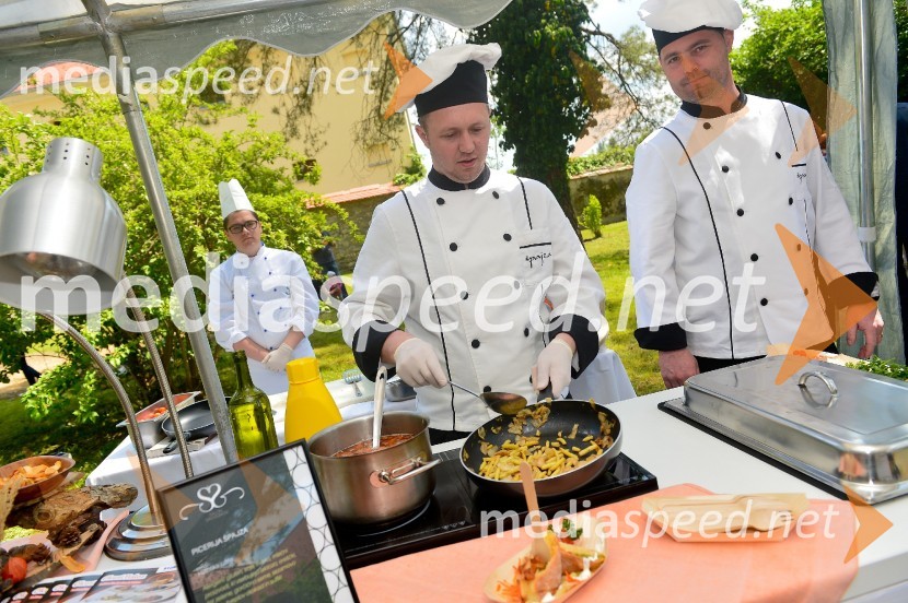 ... ;  Jani Vuk, Pizzerija Špajza MajšperkSalon Sauvignon 2016