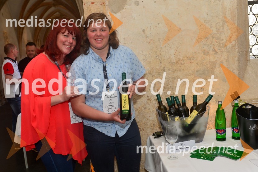 Mihaela  Kopše, Hiša vin Doppler;  Lina Kopše,  Hiša vina DopplerSalon Sauvignon 2016