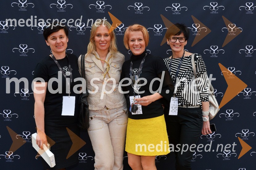  Nataša  Mršek, Bista Ptuj ;  Alenka Slavinec, fotografinja; dr. Aleksandra Pivec, direktorica, ZRS Bistra, Ptuj;  Ksenija Rakuša, ZRS Bistra PtujSalon Sauvignon 2016